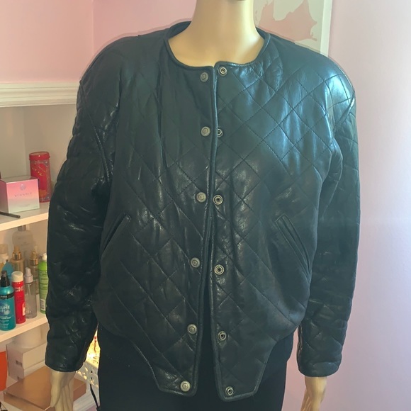 100 percent geniuine leather quilted bomber - Picture 3 of 4